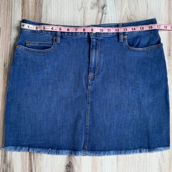 Lilly Pulitzer Kooper Denim Skirt Size 12 - Picture 8 of 11